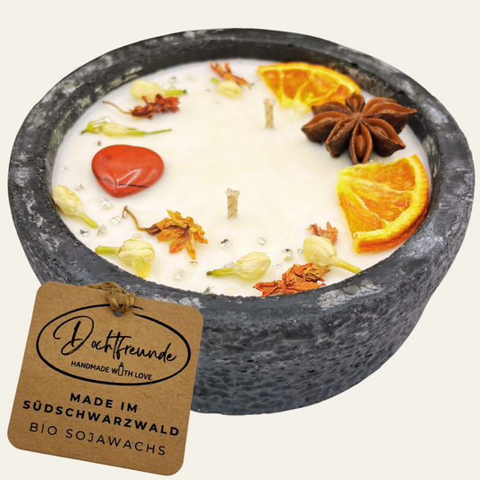 Black Edition Handgemachte Betonkerze „Black Hearts“ - Stilvolle Sojawachskerze für Ihr Zuhause. Mit Blütenverzierung und HOCHWERTIGEM Baumwolldocht aus dem Südschwarzwald - Besontique Home