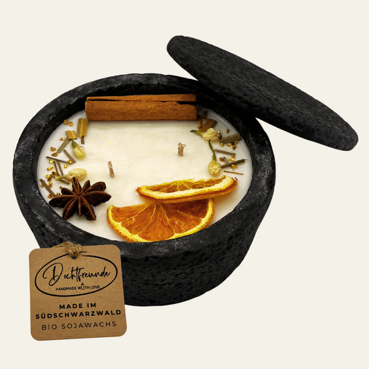 Handgemachte Betonkerze „Black Cinnamon“ - Stilvolle Sojawachskerze für Ihr Zuhause. Mit Blütenverzierung und HOCHWERTIGEM Baumwolldocht aus dem Südschwarzwald - Besontique Home