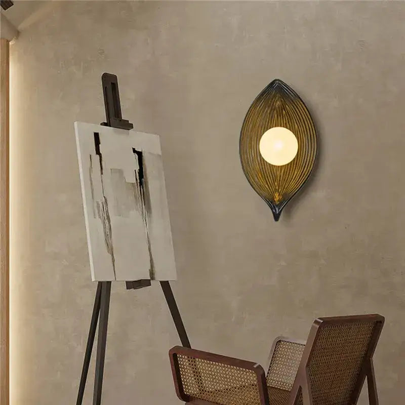 Leaf shape Resin Wall-mounted Lamp | Modern Art Deco style Creative Home Lighting - Besontique Home