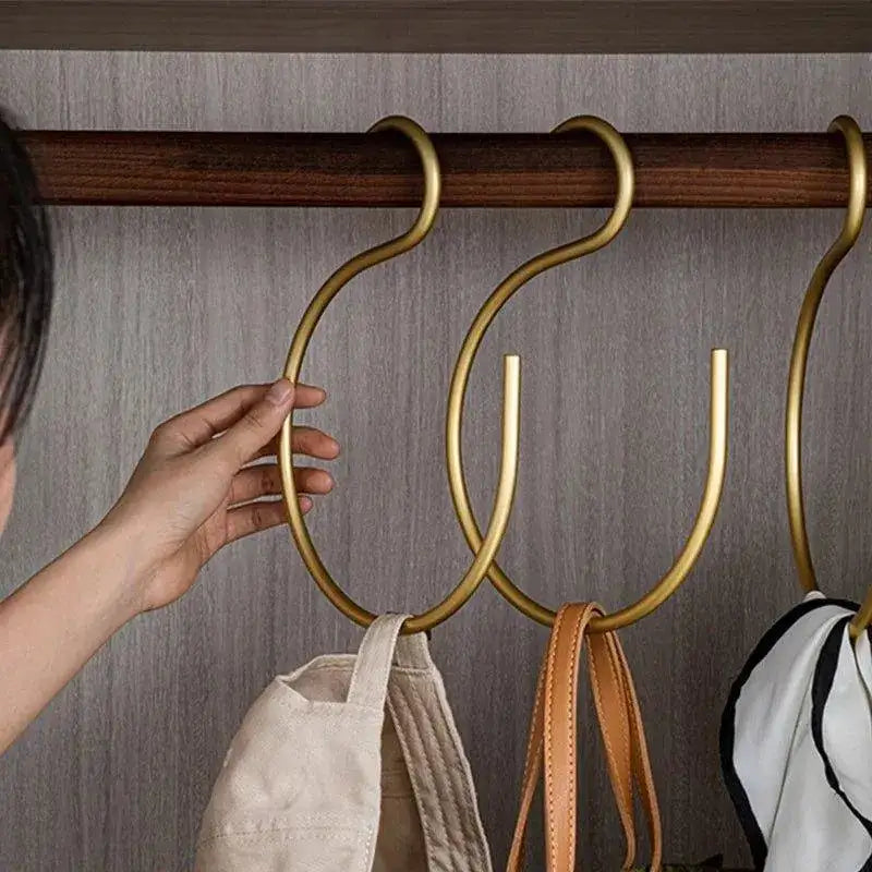 5-pcs-matte-goldsilver-s-shape-hook-holders-modern-practical-clothes-hanger-besontique-home-17448 - Besontique Home