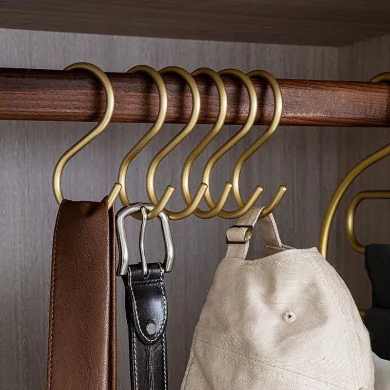 5-pcs-matte-goldsilver-small-s-shape-hook-holders-modern-practical-clothes-hanger-besontique-home-53453 - Besontique Home