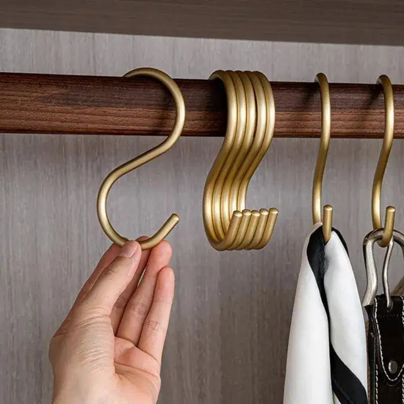 5-pcs-matte-goldsilver-small-s-shape-hook-holders-modern-practical-clothes-hanger-besontique-home-73787 - Besontique Home