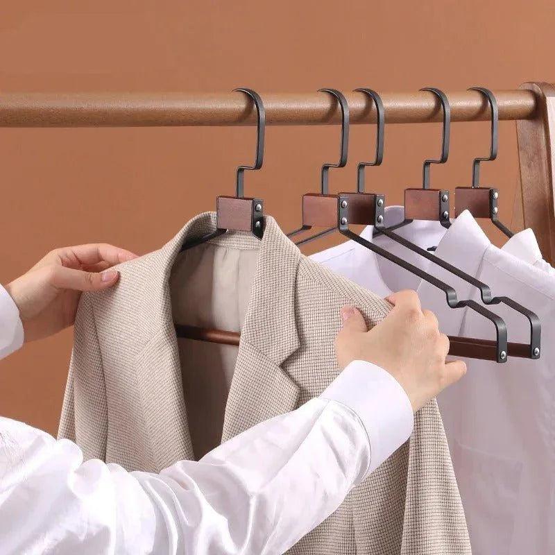 5 pcs Modern Retro Iron Clothes Coat Hanger(Black/White) │ Vintage Metal Wardrobe Organizer - Besontique Home