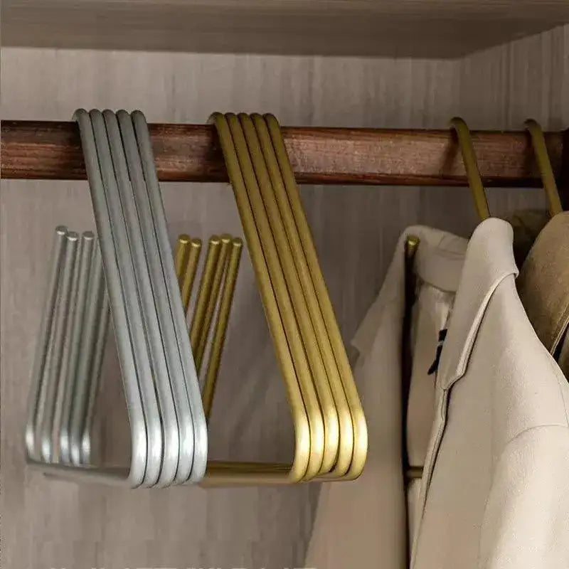 5-pcs-solid-matte-goldsilver-triangle-coat-pants-clothes-hanger-seamless-metal-storage-racks-wardrobe-organizer-besontique-home-25966 - Besontique Home