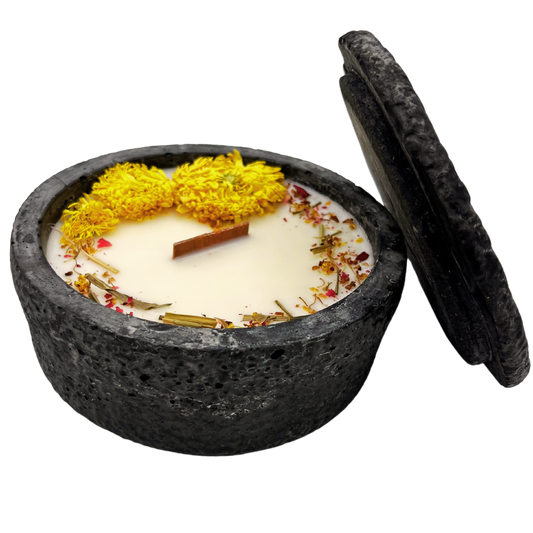 Black Edition HANDGEMACHTE Citronella BETONKERZE - Stilvolle Sojawachskerze für Ihr Zuhause. Outdoor Kerze mit Blütenverzierung und HOCHWERTIGEM Holzdocht aus dem Südschwarzwald - Besontique Home