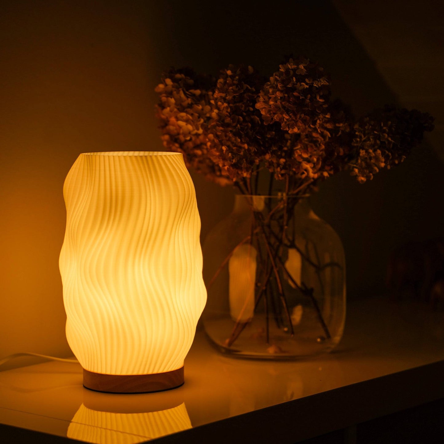 Flow - Table Lamp - Besontique Home