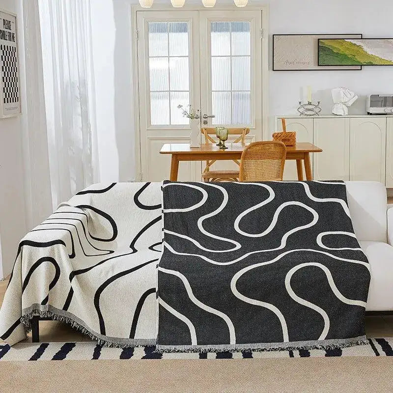 chenille-line-pattern-throw-blanket-with-tassel-simple-nordic-jacquard-reversible-double-sided-sofa-cover-besontique-home-66692 - Besontique Home