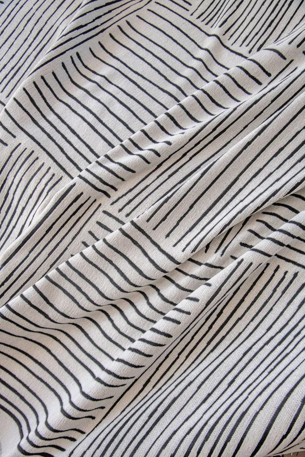 Chenille Striped Pattern Throw Blanket with Tassel 2 │ Nordic Jacquard Reversible Anti-cat Scratch Protection Sofa Cover - Besontique Home