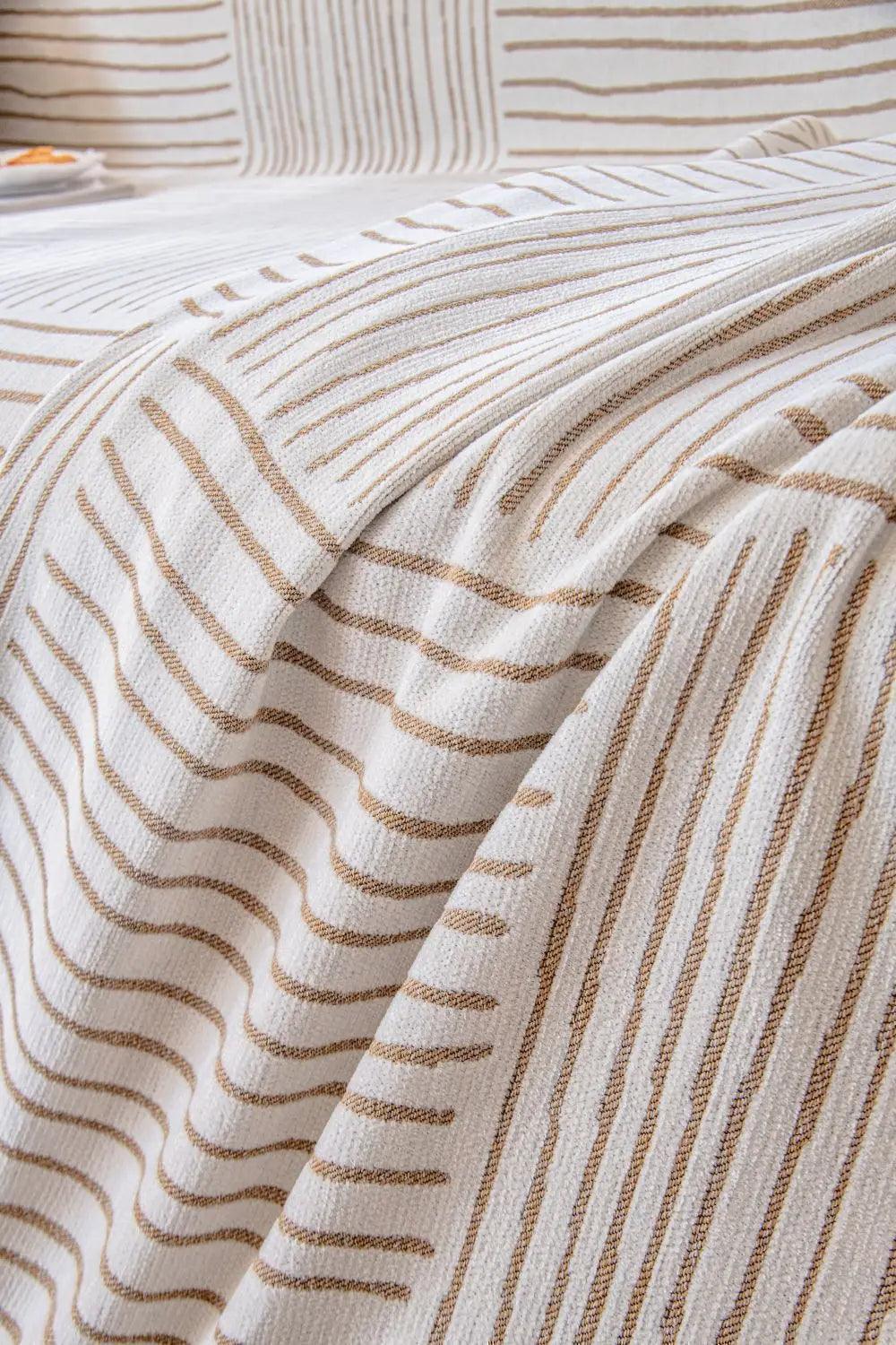 Chenille Striped Pattern Throw Blanket with Tassel 2 │ Nordic Jacquard Reversible Anti-cat Scratch Protection Sofa Cover - Besontique Home