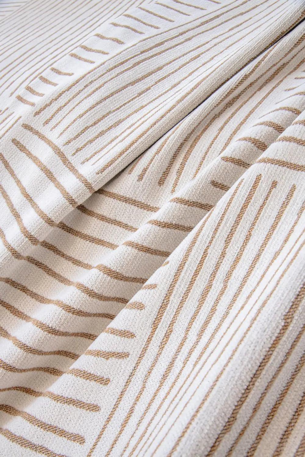 Chenille Striped Pattern Throw Blanket with Tassel 2 │ Nordic Jacquard Reversible Anti-cat Scratch Protection Sofa Cover - Besontique Home