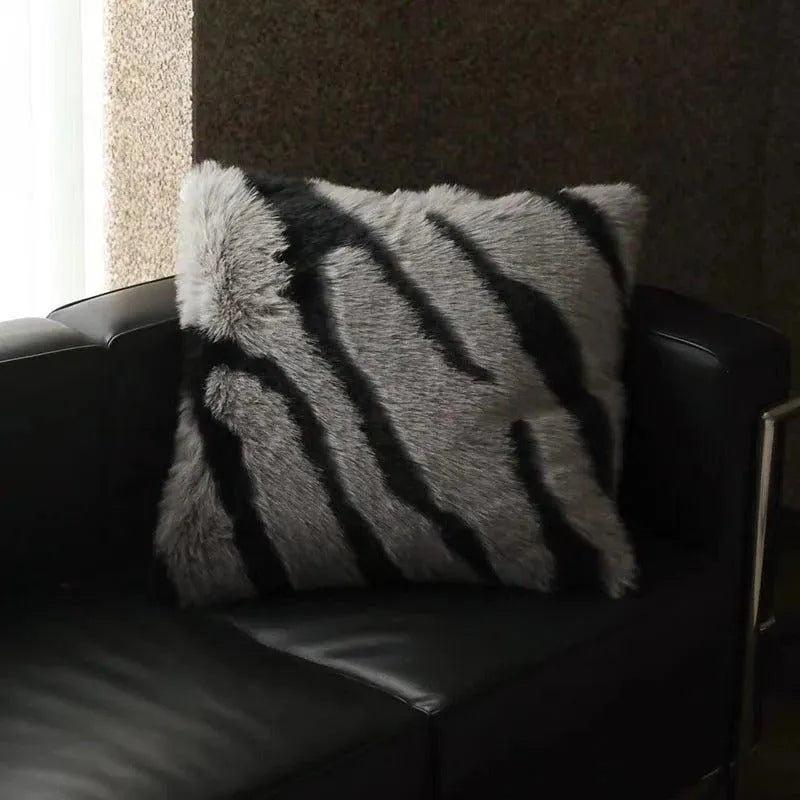 High-end Imitation Fox Fur Throw Pillow │ Nordic Warm Comfortable Cushions with pilling - Besontique Home