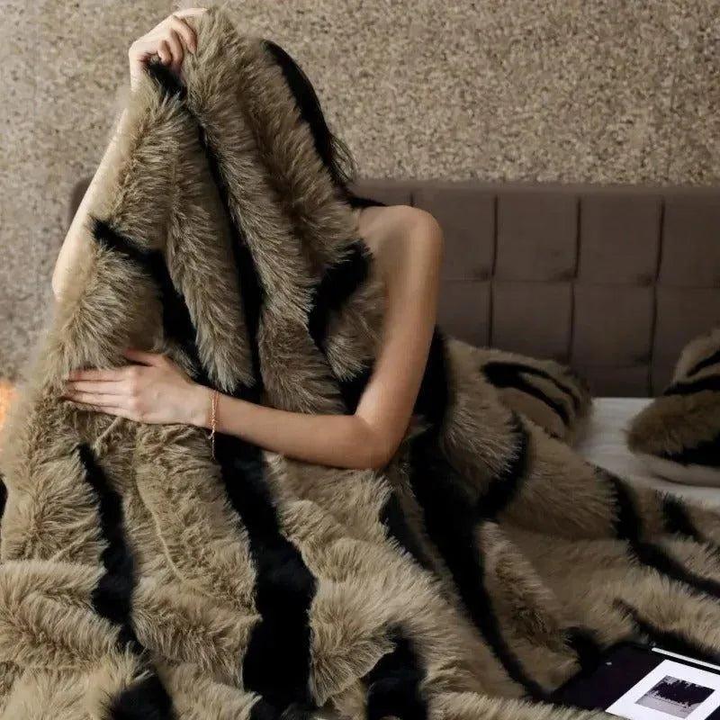 Imitation Faux Fox Fur Blanket │ High-end Warm Autumn Winter Blanket for Sofa Couch Bed Decor - Besontique Home