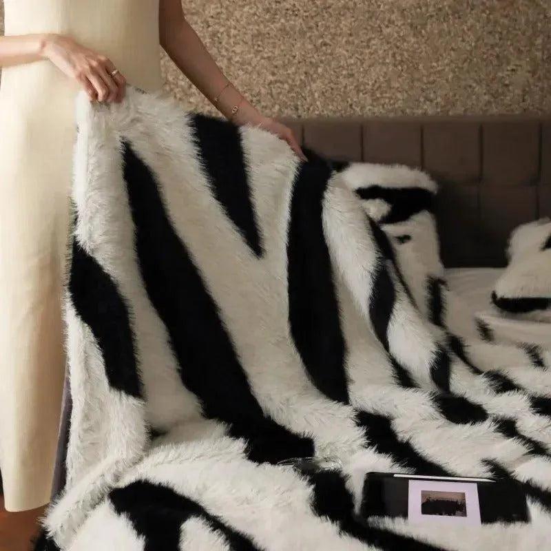 Imitation Faux Fox Fur Blanket │ High-end Warm Autumn Winter Blanket for Sofa Couch Bed Decor - Besontique Home