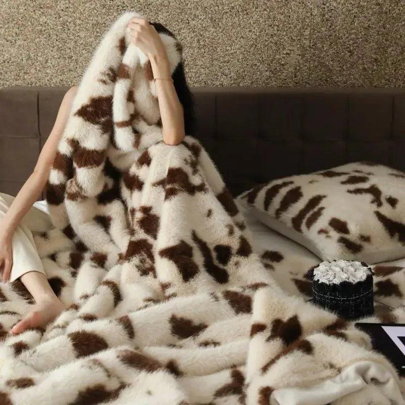 Imitation Faux Fox Fur Blanket │ High-end Warm Autumn Winter Blanket for Sofa Couch Bed Decor - Besontique Home