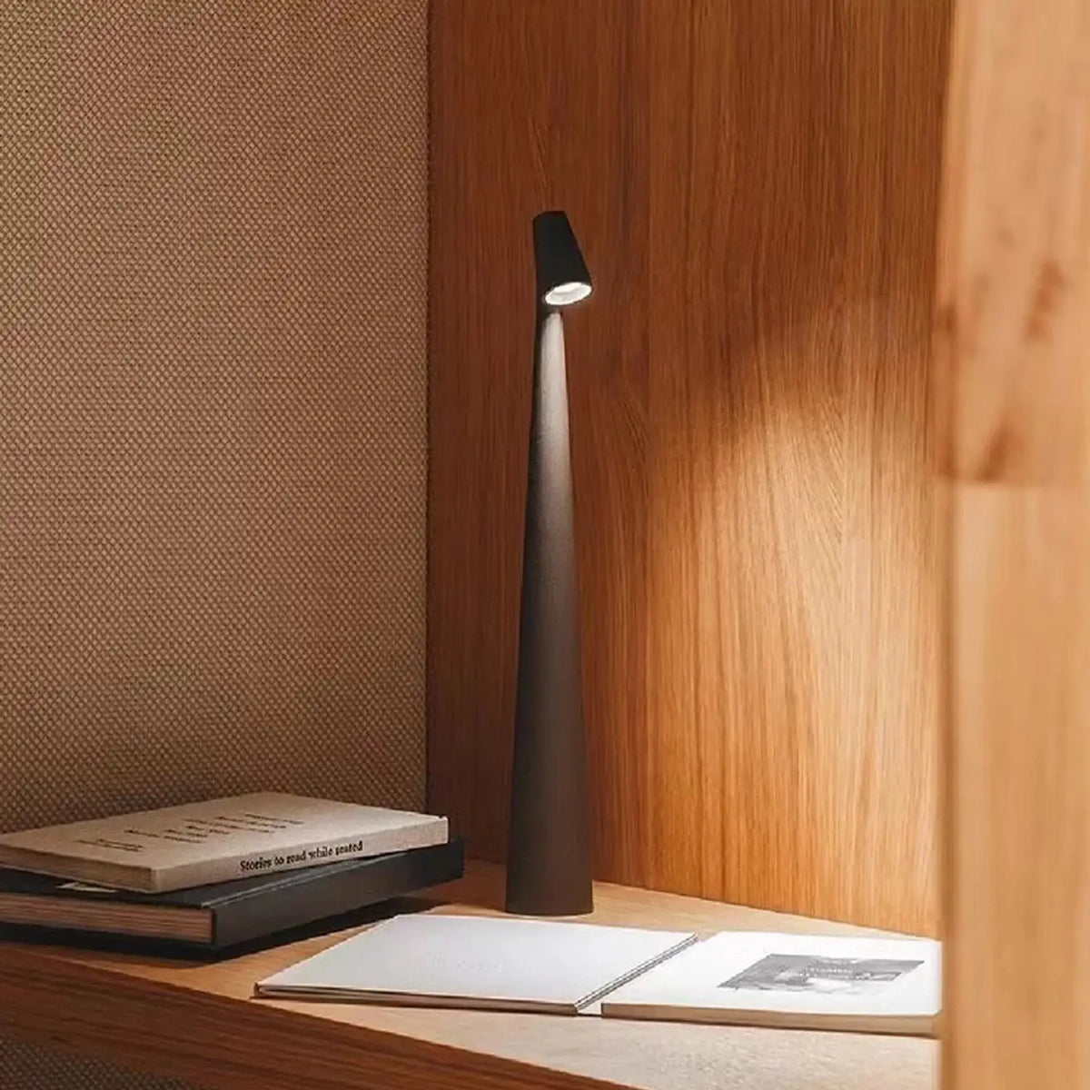 minimal-dimming-usb-chargable-reading-table-lamp-modern-small-wireless-portable-light-besontique-home-37702 - Besontique Home