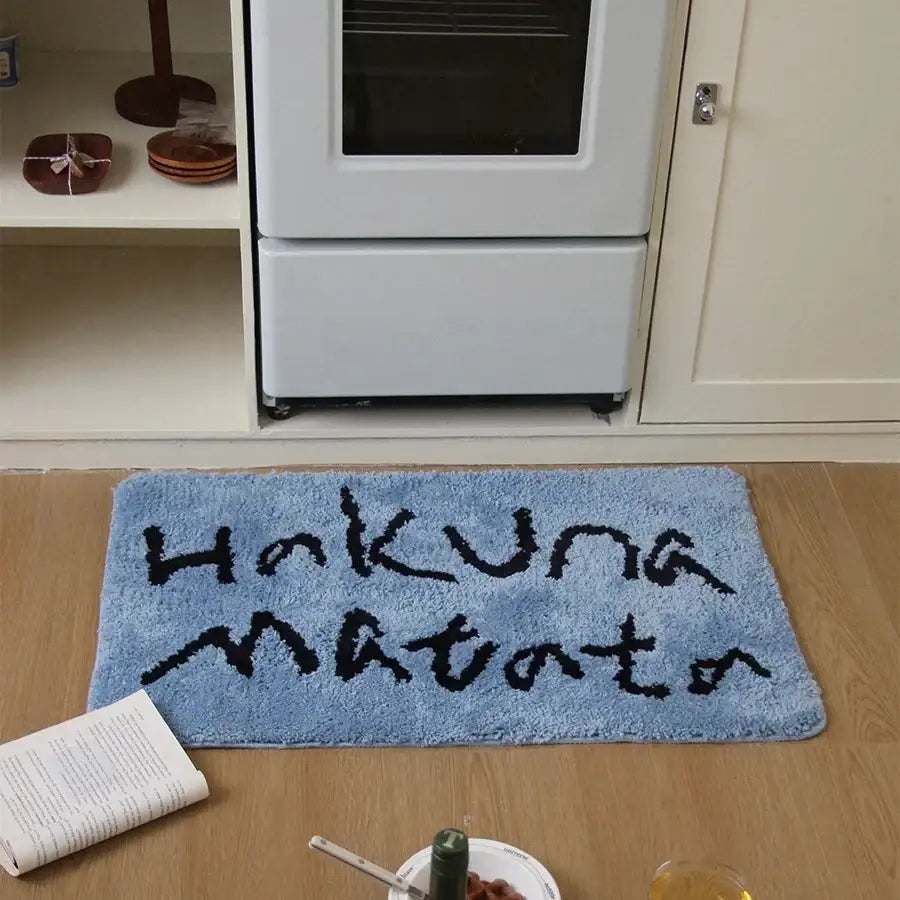 minimal-hakuna-matata-letter-tufting-floor-mat-modern-soft-decorative-anti-slip-aesthetic-rug-besontique-home-23753 - Besontique Home