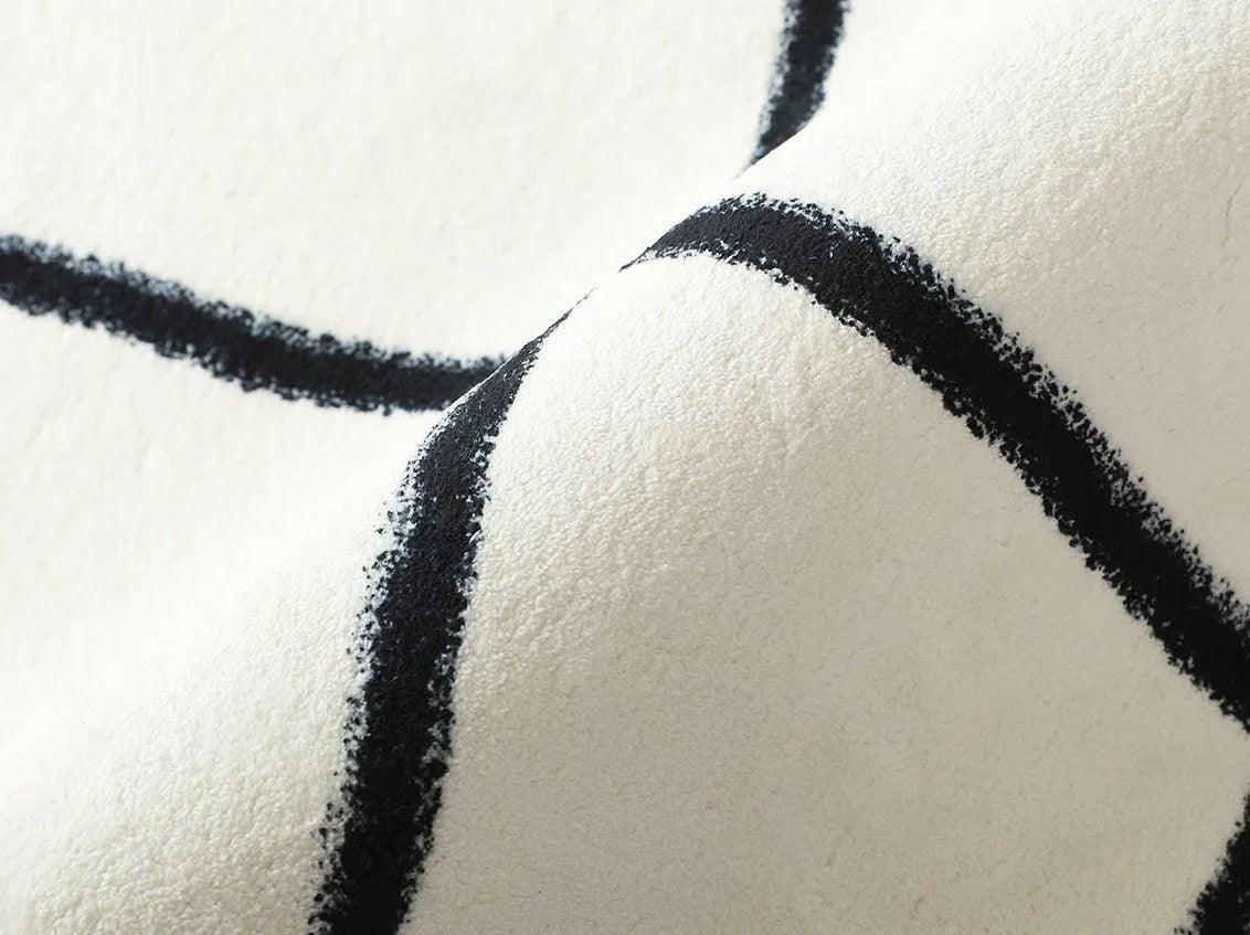 Minimal Line Irregular Carpet - Besontique Home