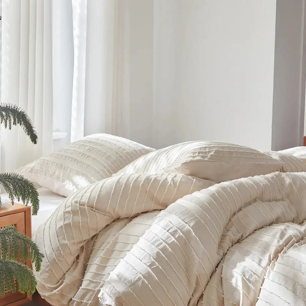 minimal-whtie-beige-soft-tufted-bedding-set-modern-stripe-tuft-design-bed-duvet-cover-pillow-case-besontique-home-32209 - Besontique Home
