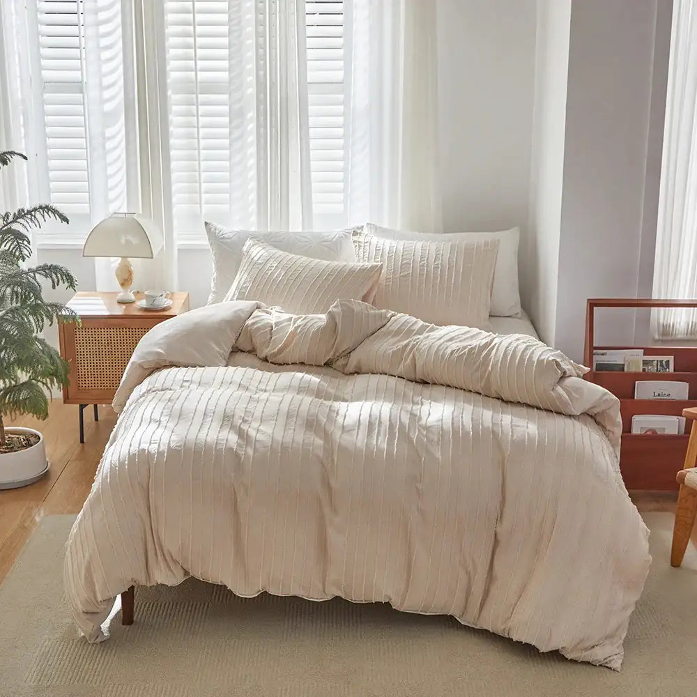 minimal-whtie-beige-soft-tufted-bedding-set-modern-stripe-tuft-design-bed-duvet-cover-pillow-case-besontique-home-58135 - Besontique Home