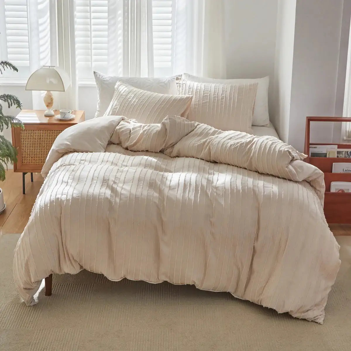 minimal-whtie-beige-soft-tufted-bedding-set-modern-stripe-tuft-design-bed-duvet-cover-pillow-case-besontique-home-82819 - Besontique Home