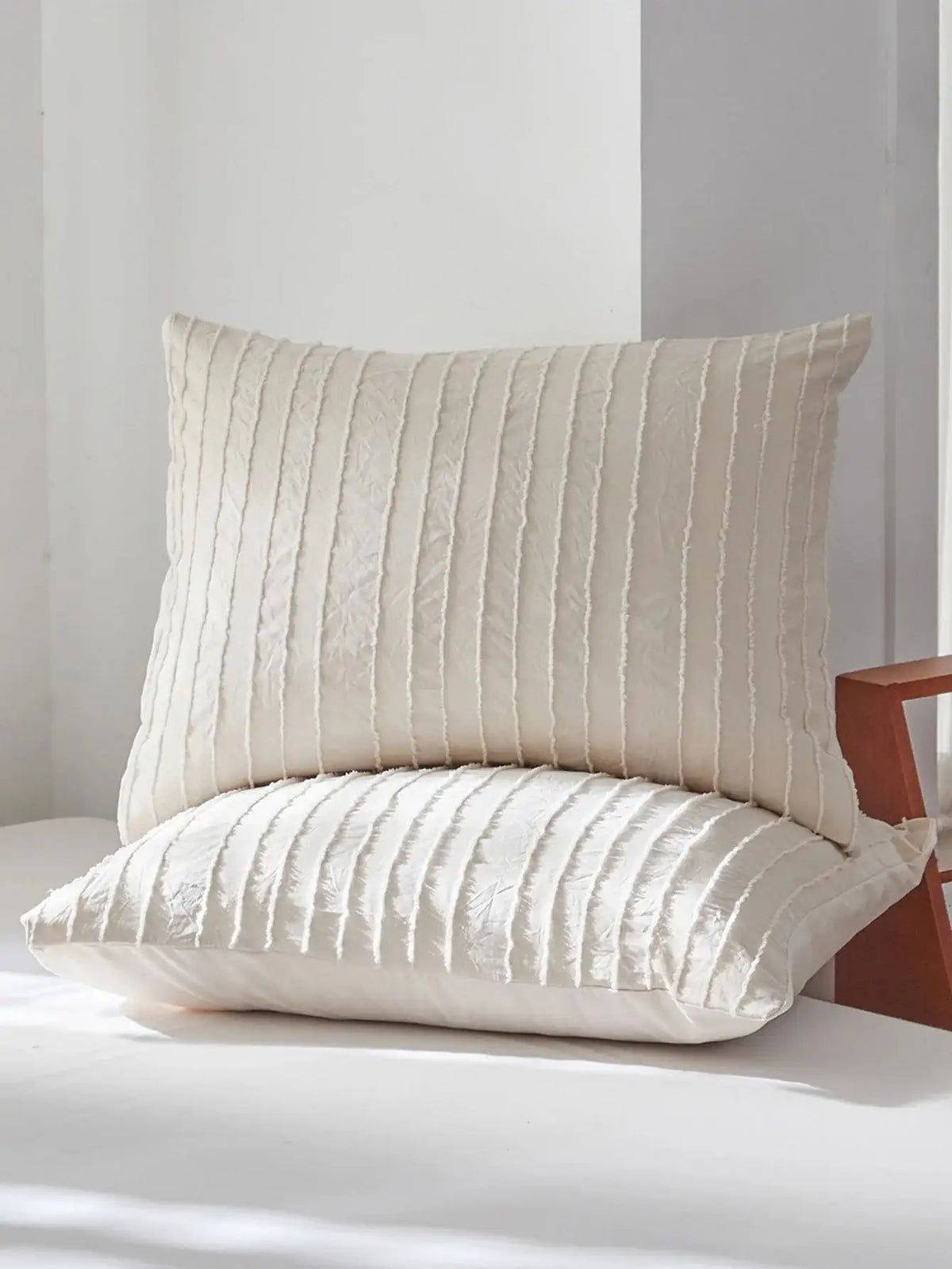 minimal-whtie-beige-soft-tufted-bedding-set-modern-stripe-tuft-design-bed-duvet-cover-pillow-case-besontique-home-93314 - Besontique Home