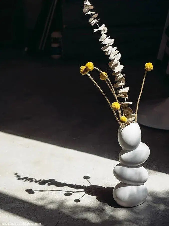 modern-art-sculpture-egg-shape-vase-minimal-white-decorative-pot-besontique-home-40424 - Besontique Home