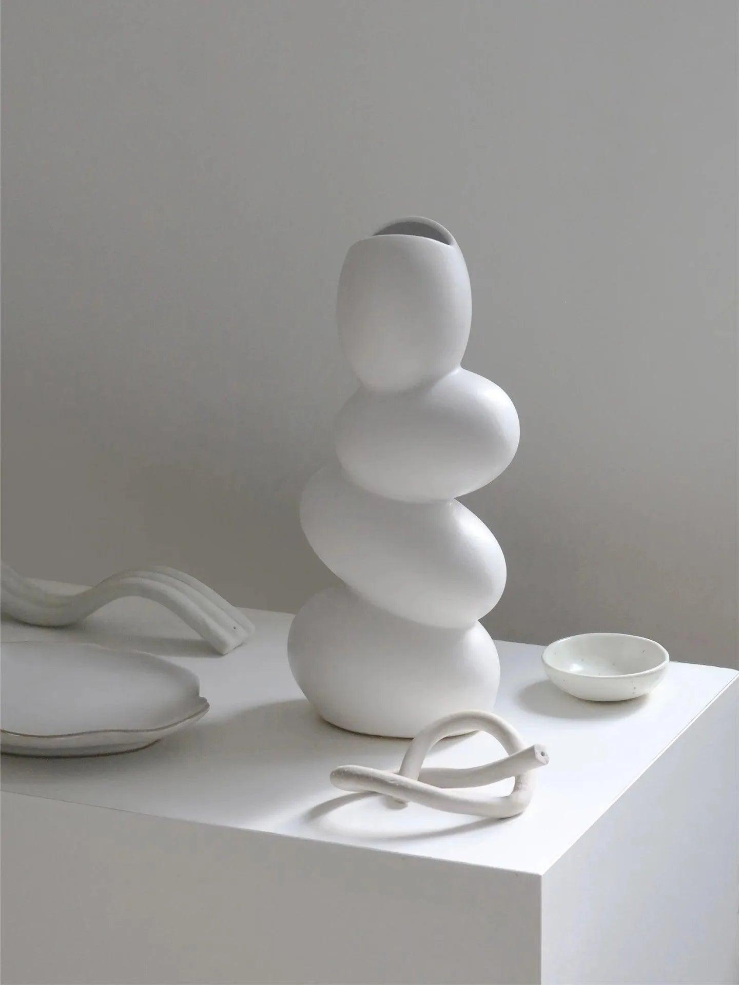 Modern Art Sculpture Egg Shape Vase │ Minimal White Decorative Pot - Besontique Home