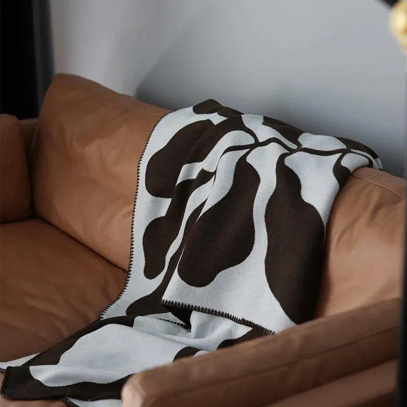 Modern Bohemian Abstract Throw Blanket │ Nordic Stylish Bedspread - Besontique Home