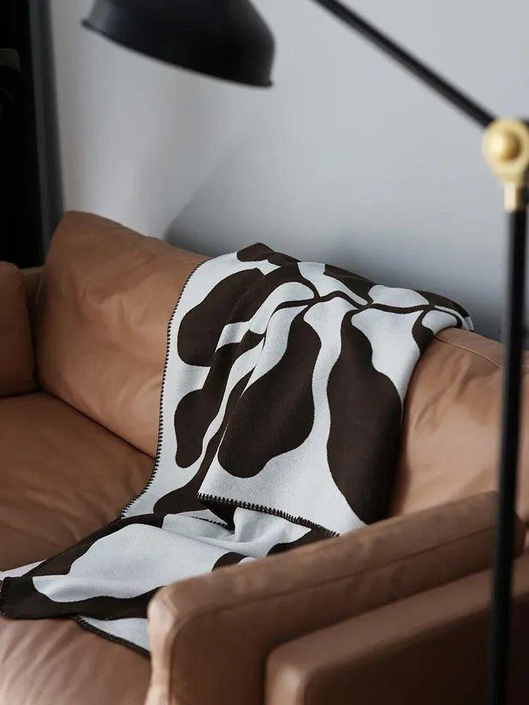 Modern Bohemian Abstract Throw Blanket │ Nordic Stylish Bedspread - Besontique Home