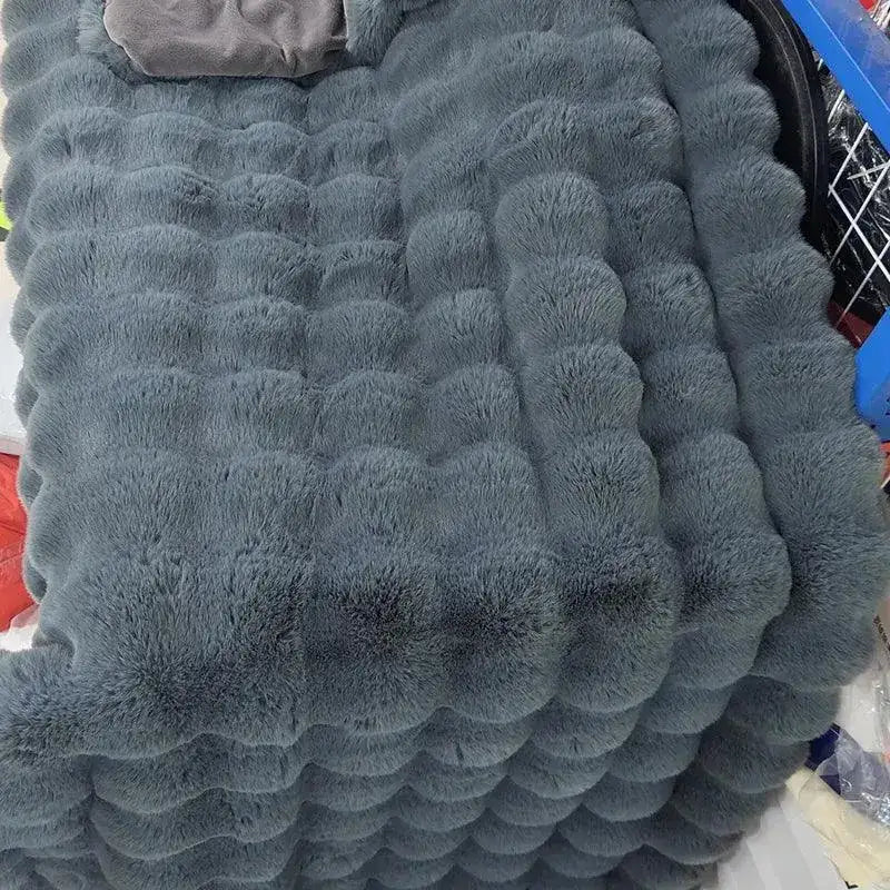 neutral-luxury-fur-fluffy-blanket-super-comfortable-blankets-for-bed-high-end-warm-winter-blanket-for-sofa-couch-decor-besontique-home-81056 - Besontique Home
