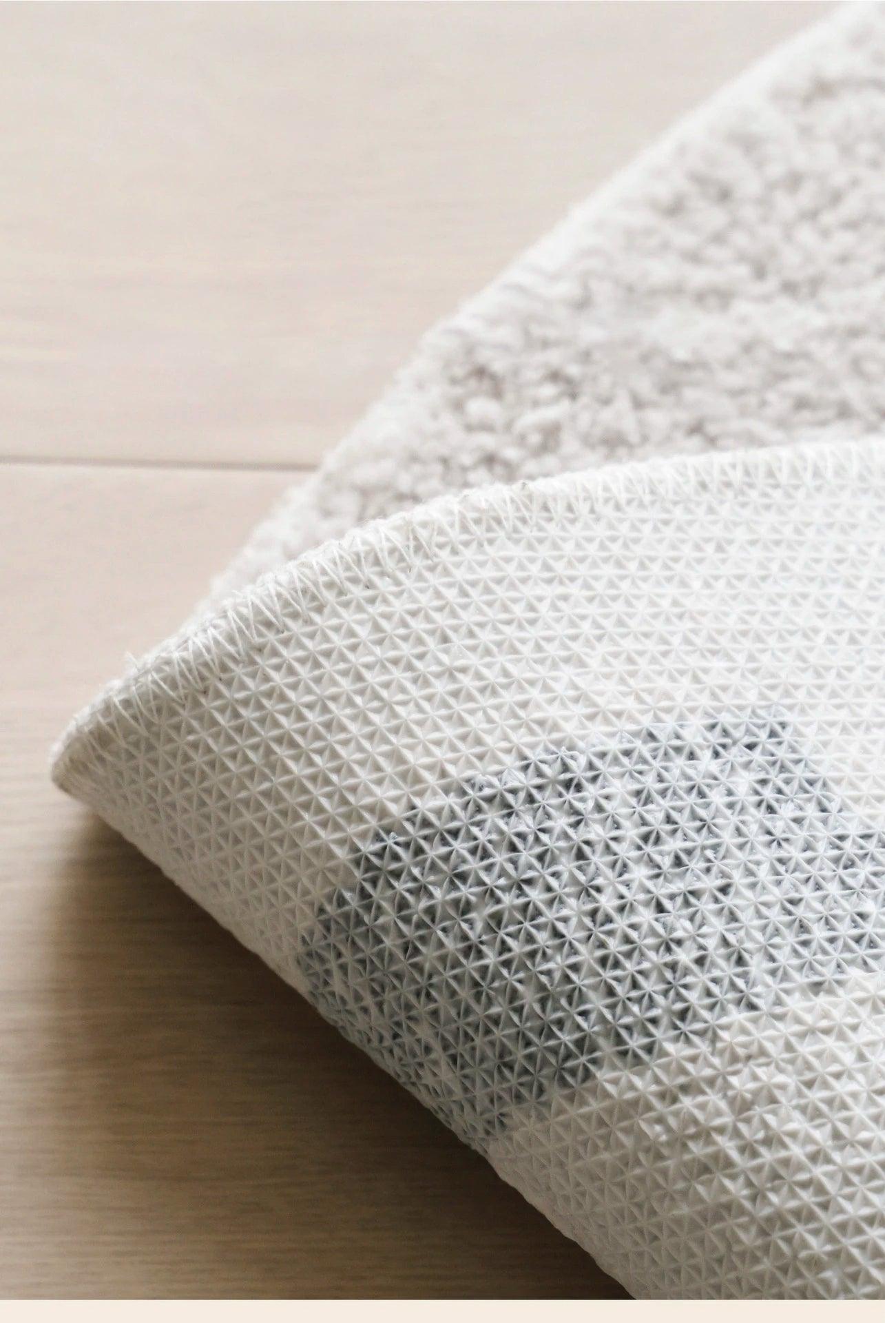 Nordic style Floral Flocked Round Rug │ Fluffy Area Bedroom Bedside Anti-Slip Carpet - Besontique Home