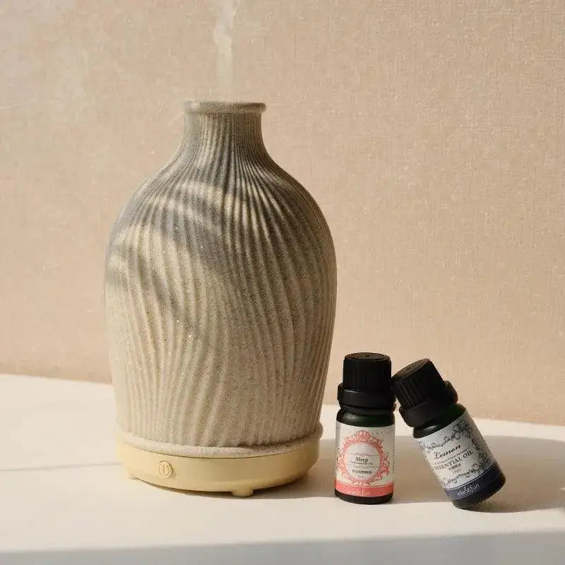 polyresin-vase-shape-essential-oil-humidifier-modern-boho-ultrasonic-usb-charging-aroma-diffuser-besontique-home-54100 - Besontique Home