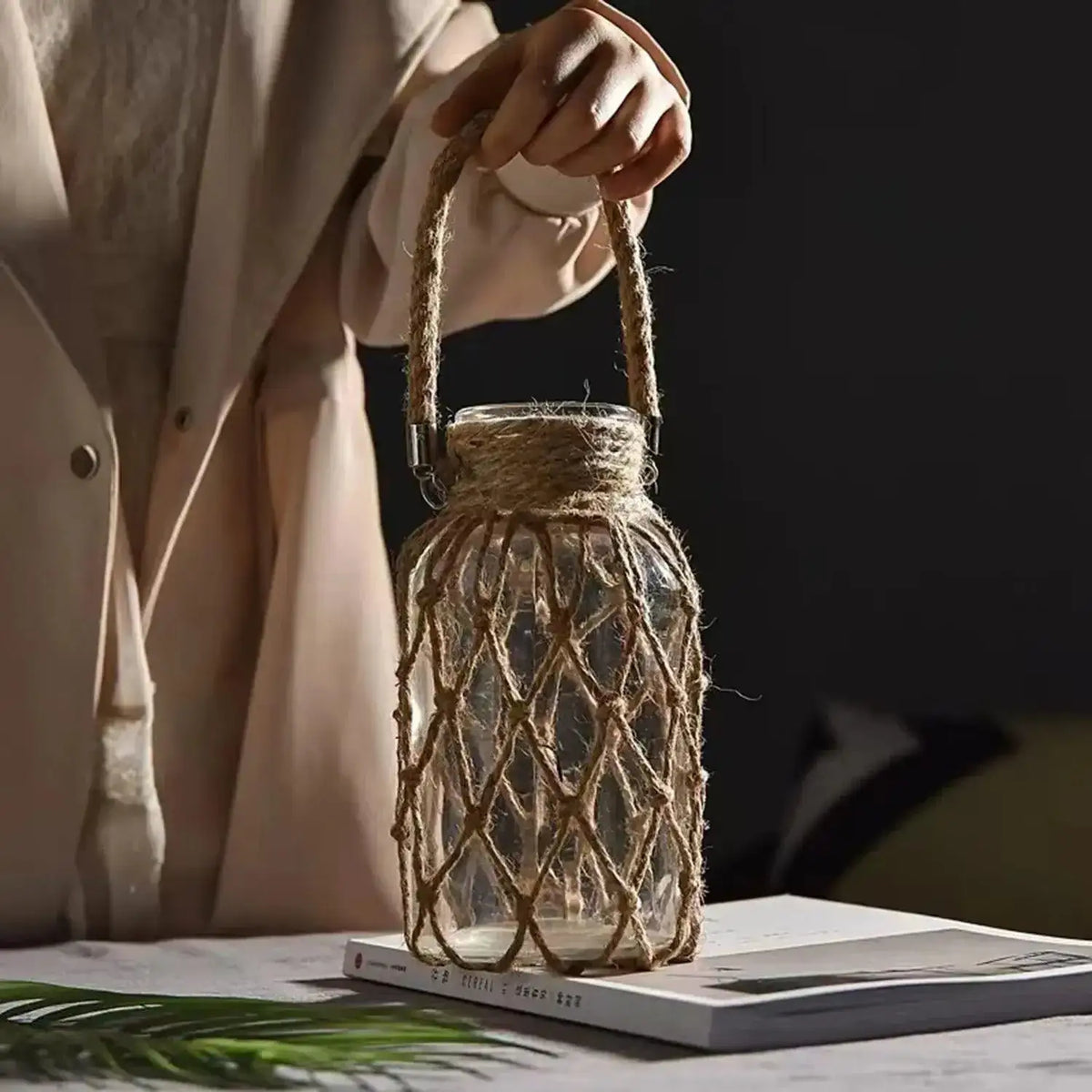 rustic-hanging-glass-vase-with-hemp-rope-net-artistic-transparent-dry-flower-jar-vase-set-besontique-home-96656 - Besontique Home