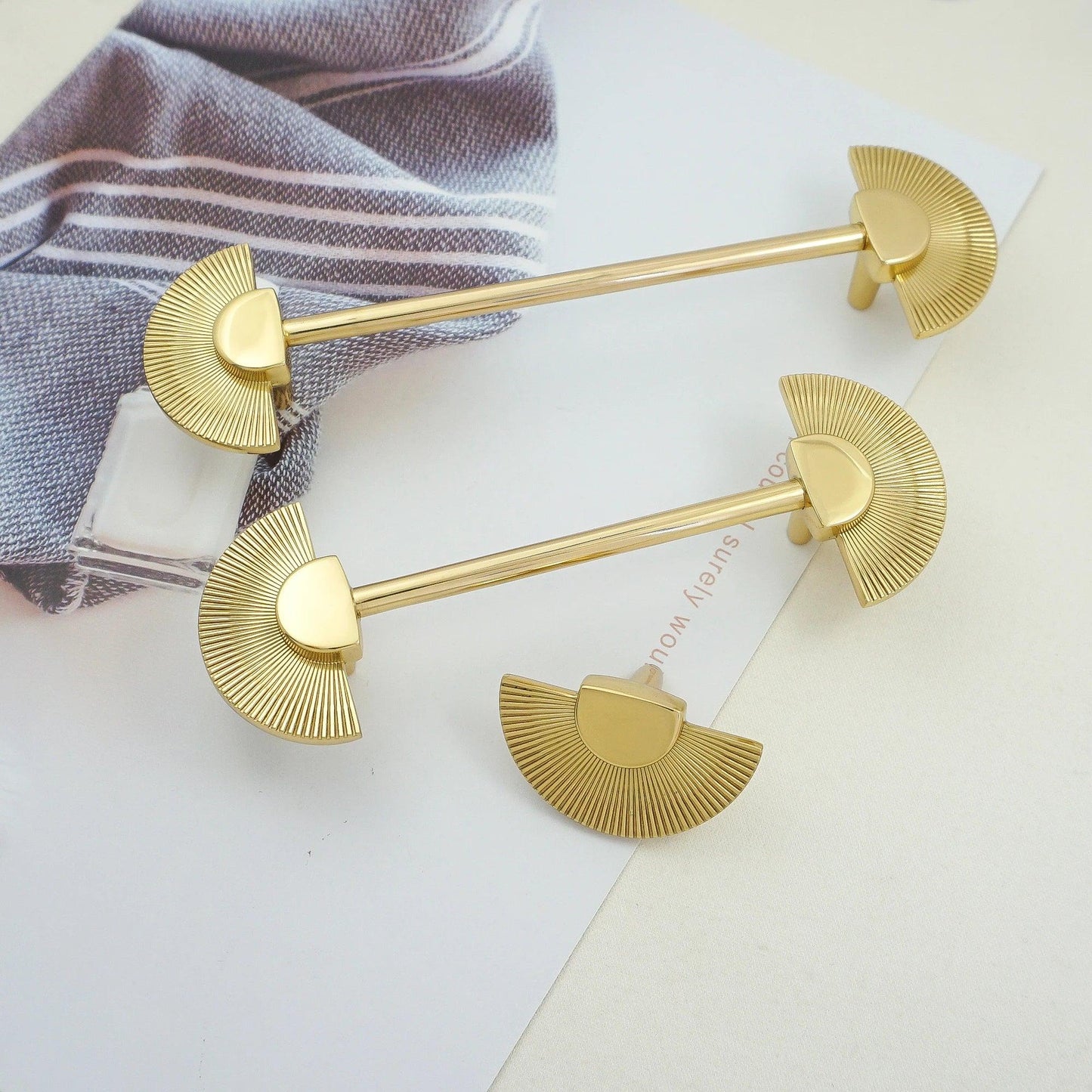 Solid Brass Fan Shaped Furniture Door Knob │ Polished Gold Kitchen Cabinet Handles - Besontique Home