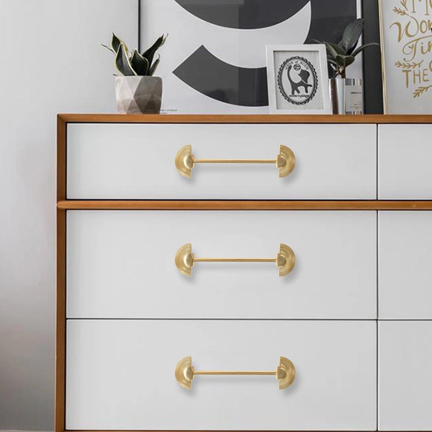 Solid Brass Fan Shaped Furniture Door Knob │ Polished Gold Kitchen Cabinet Handles - Besontique Home