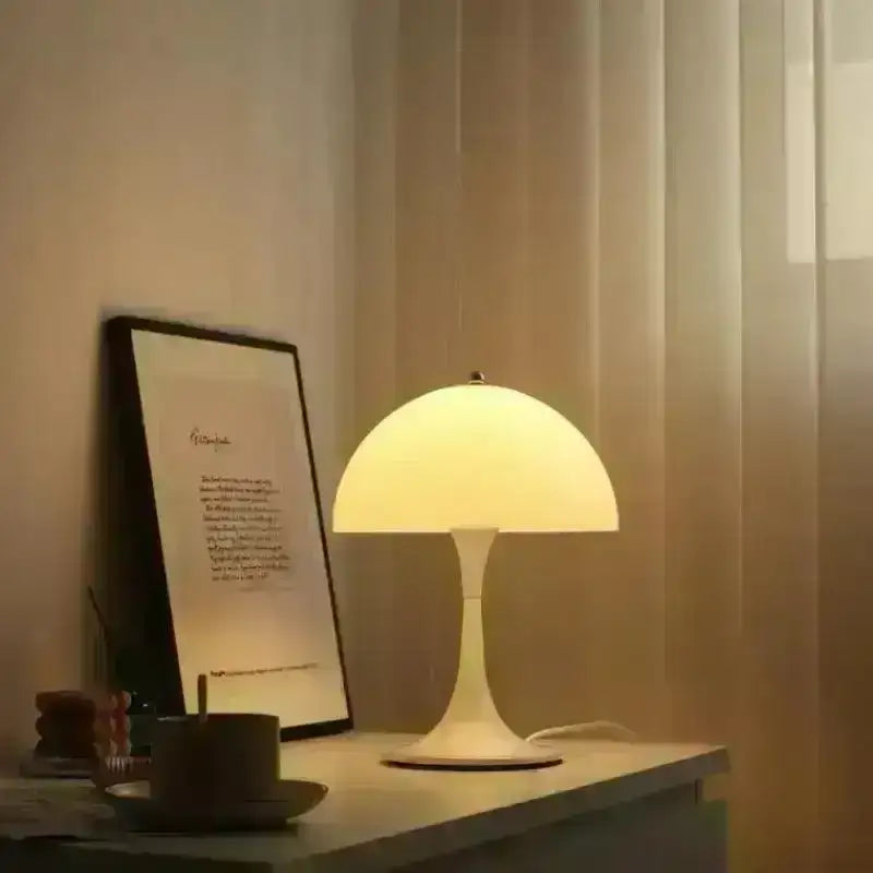 vintage-design-mushroom-shaped-table-lamp-light-white-black-gold-silver-besontique-home-81608 - Besontique Home