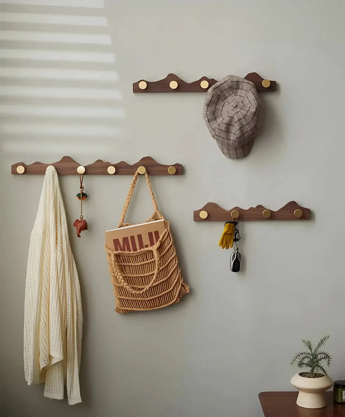 vintage-wood-brass-abstract-wall-mounted-hanging-storage-hook-besontique-home-63512 - Besontique Home