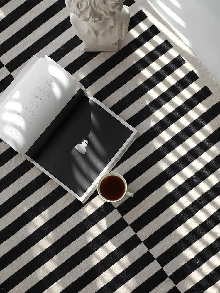 Modern Vintage American Style Large Carpet │ Black Pattern Geometric Rug - Besontique Home