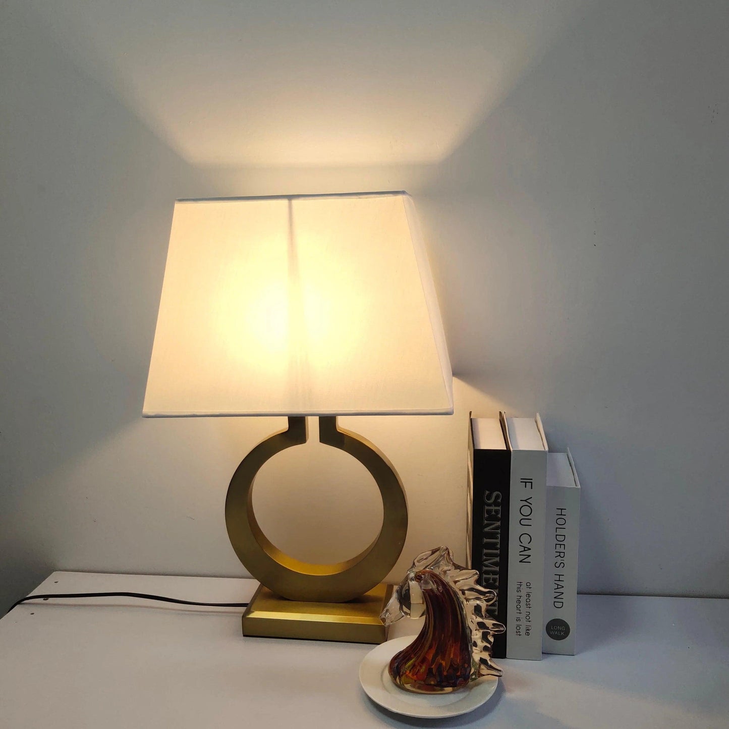 Nordic Modern Home Decorating Table Lamp (Gold/Black) │ Retro luxury LED Decor Lights - Besontique Home
