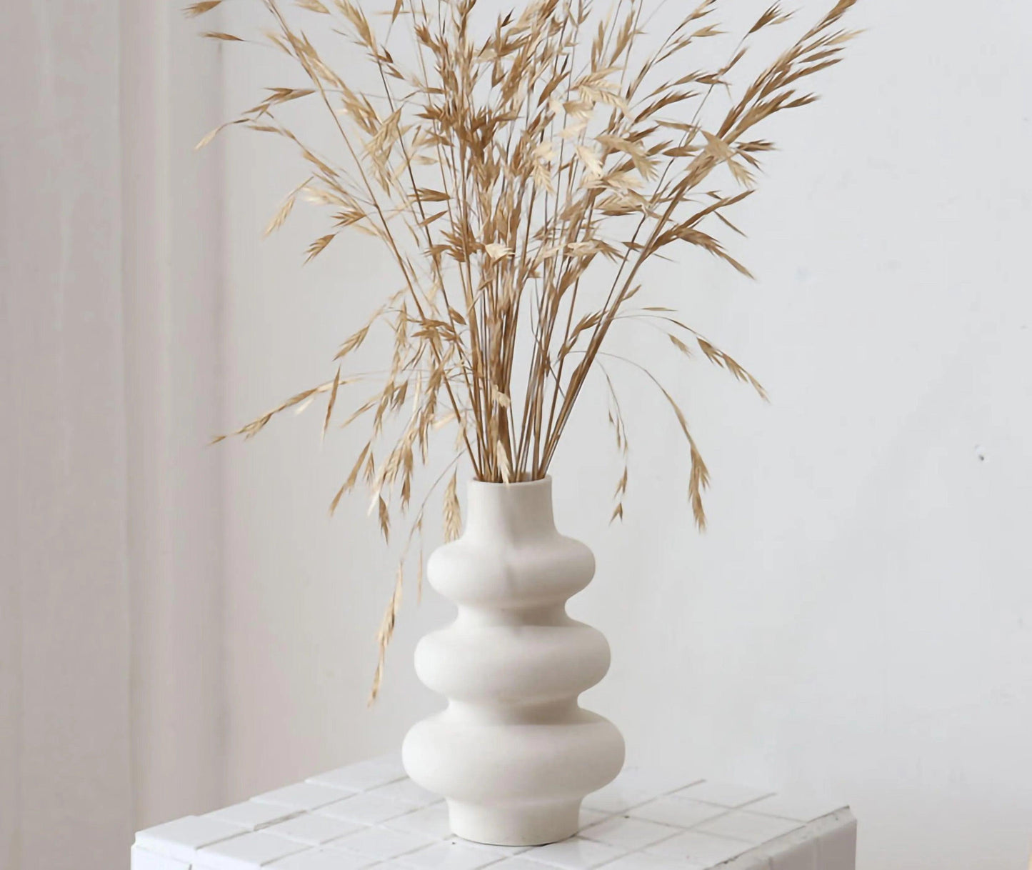 White Beige Nordic Ceramics Dried Flower Vase │ Pampas Grass Pot Vases │ Simple Home Decor Item - Besontique Home
