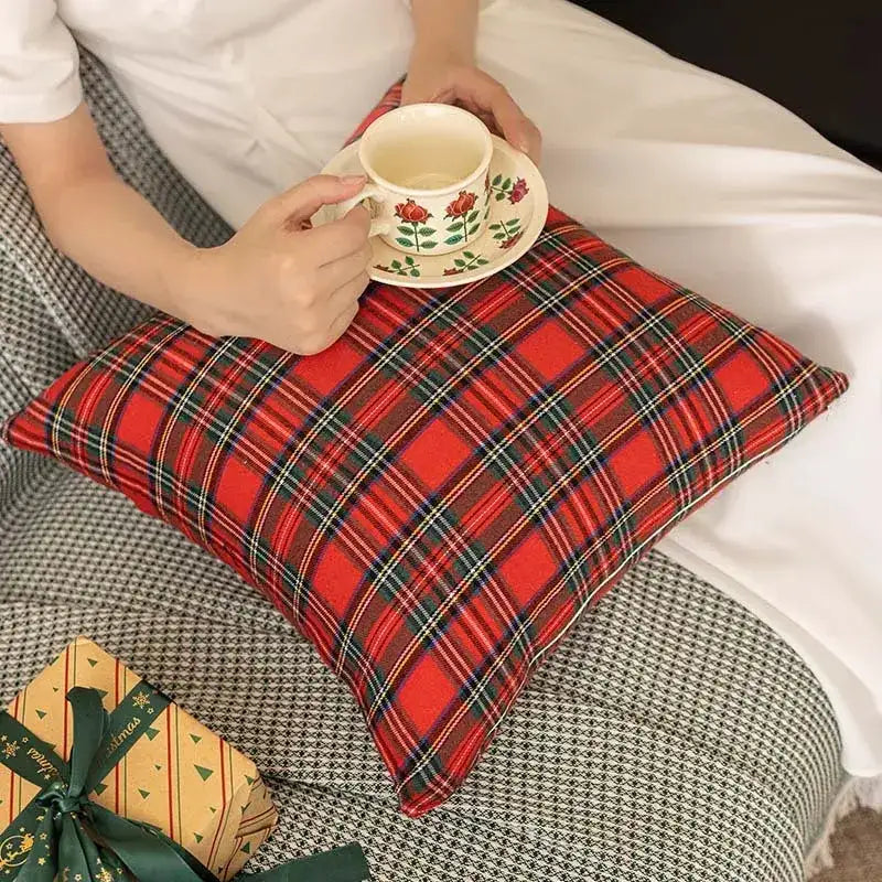 Scottish Tartan Plaid Cushion Cover │ Christmas Home Decorative Throw Pillow Cover - Besontique Home