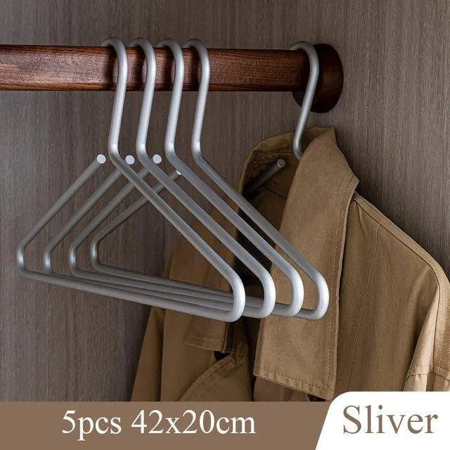 5 pcs Solid Matte Gold/Silver Clothes Coat Hanger │ Seamless Metal Wardrobe Organizer - Besontique Home