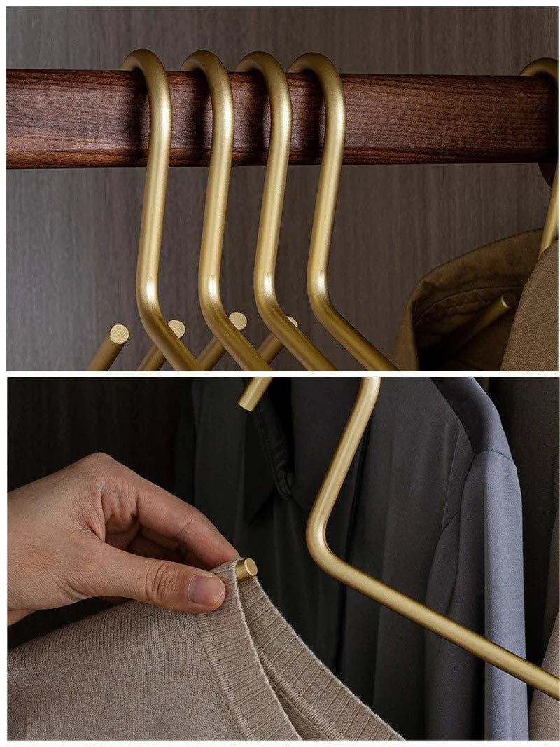 5 pcs Solid Matte Gold/Silver Clothes Coat Hanger │ Seamless Metal Wardrobe Organizer - Besontique Home