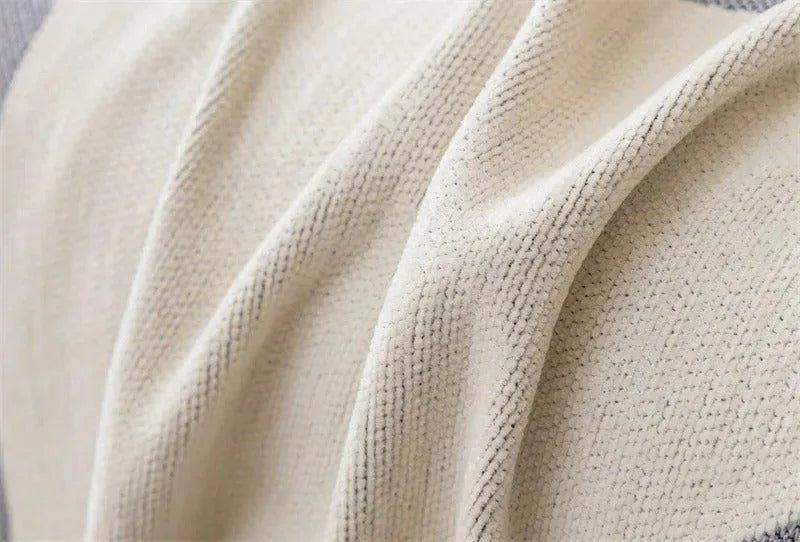 8 Chenille Line Pattern Throw Blanket with Tassel │ Simple Nordic Jacquard Reversible Double Sided Sofa Cover - Besontique Home