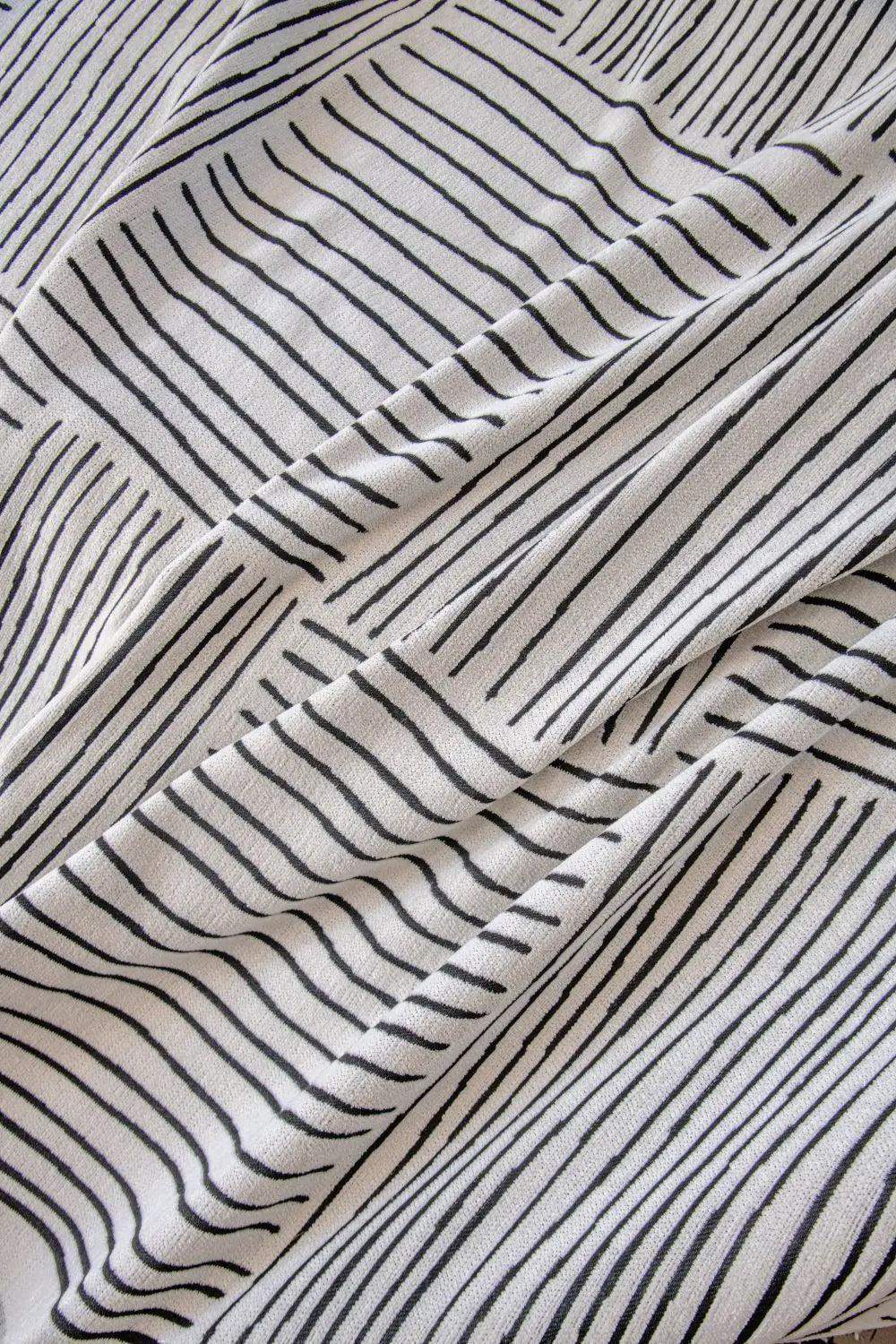 Chenille Striped Pattern Throw Blanket with Tassel 2 │ Nordic Jacquard Reversible Anti-cat Scratch Protection Sofa Cover - Besontique Home