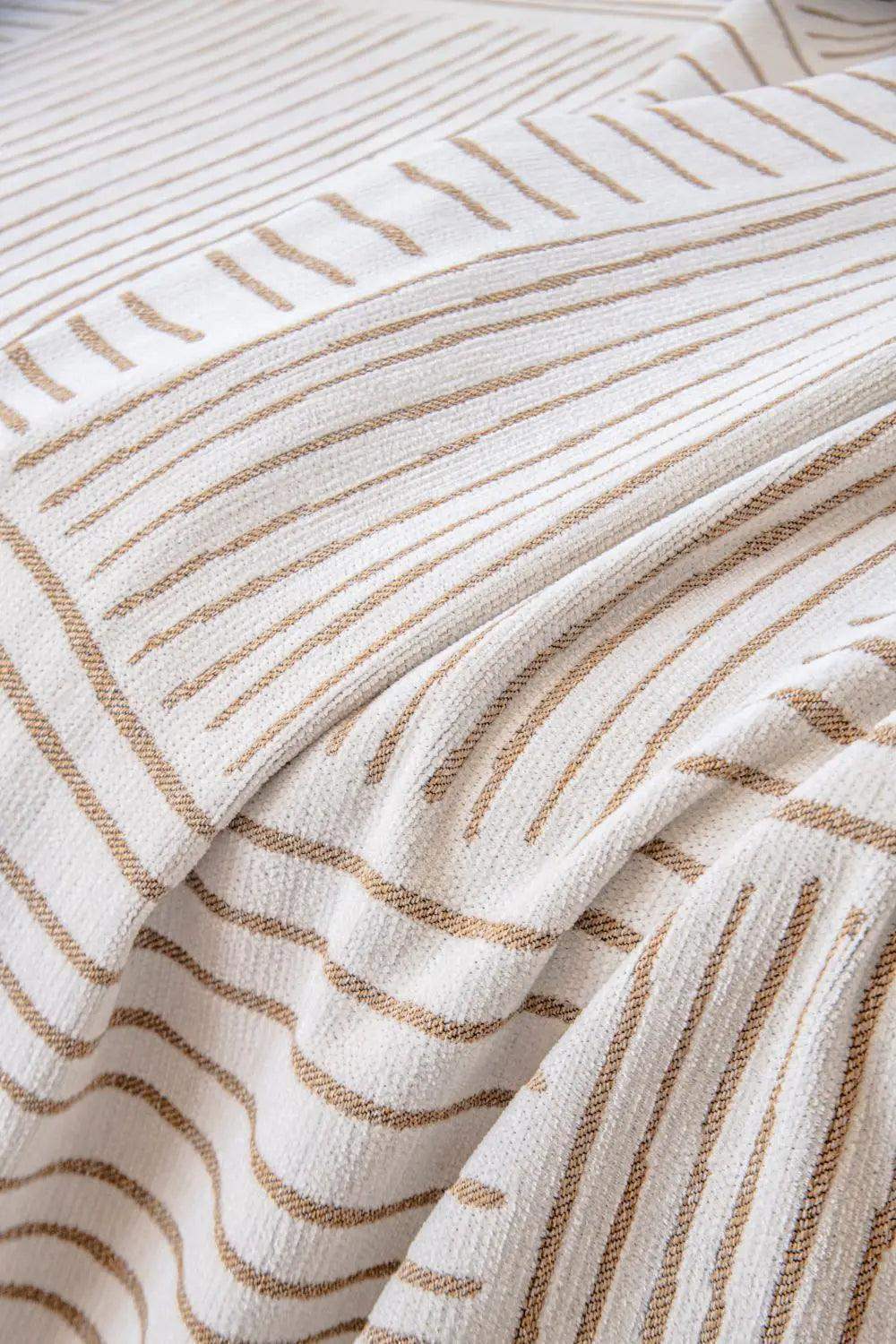 Chenille Striped Pattern Throw Blanket with Tassel 2 │ Nordic Jacquard Reversible Anti-cat Scratch Protection Sofa Cover - Besontique Home