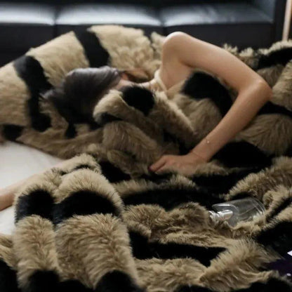 Imitation Faux Fox Fur Blanket │ High-end Warm Autumn Winter Blanket for Sofa Couch Bed Decor - Besontique Home