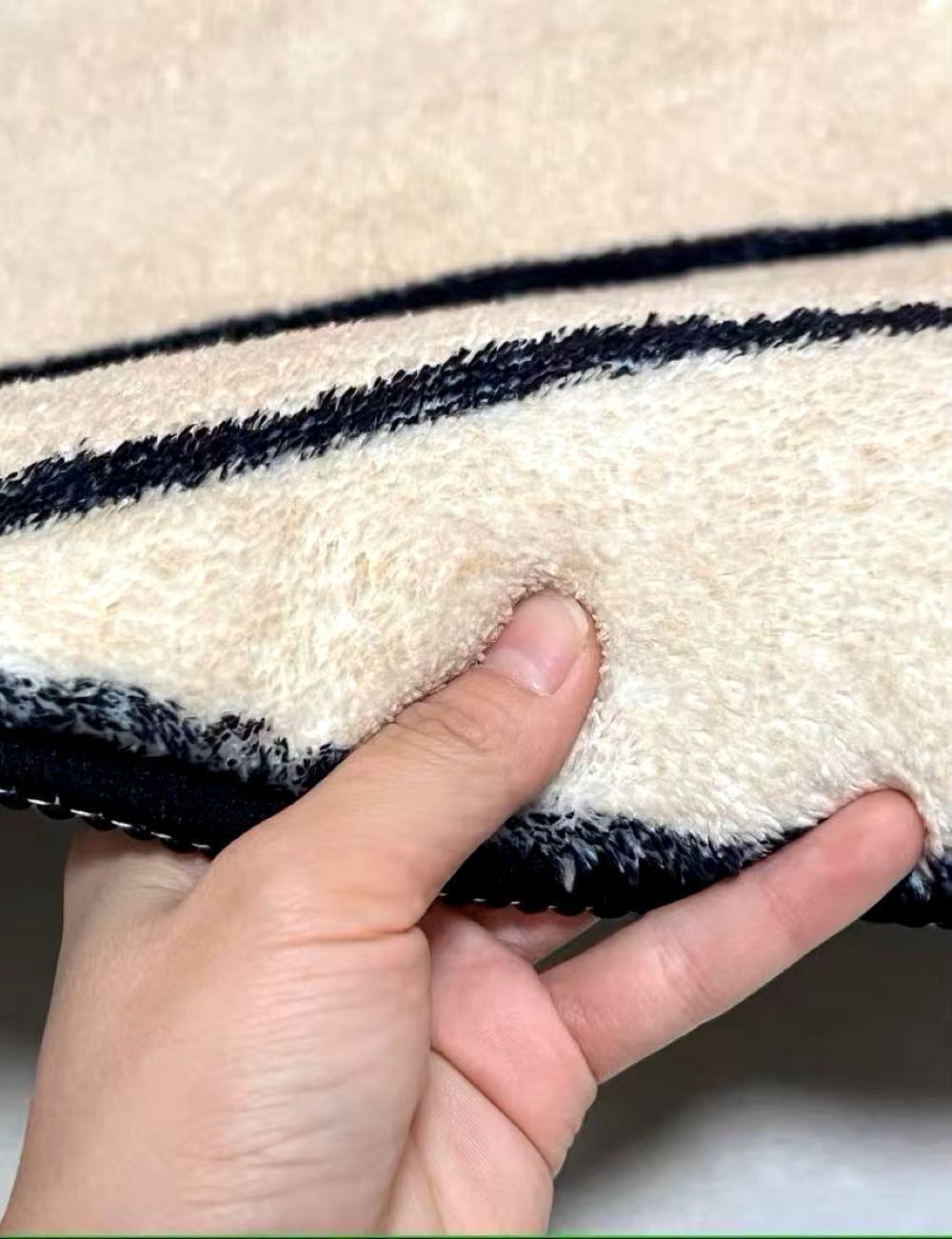 Luxury French Style Black Pattern Round Carpet │ Modern Home Large Area Plush Rugs - Besontique Home