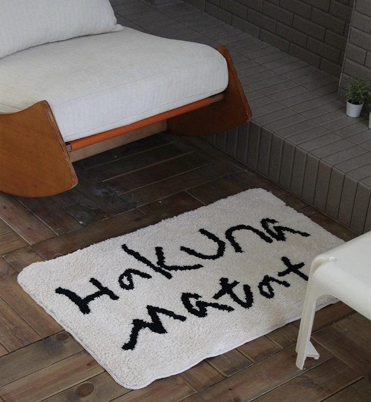 Minimal Hakuna Matata Letter Tufting Floor Mat │ Modern Soft Decorative Anti Slip Aesthetic Rug - Besontique Home