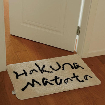 Minimal Hakuna Matata Letter Tufting Floor Mat │ Modern Soft Decorative Anti Slip Aesthetic Rug - Besontique Home